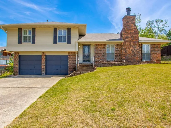 409 Parkway Place Dr, Little Rock, AR 72211