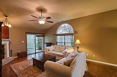 Living Room. Light and airy living room - with perfectly positioned,beautiful fireplace