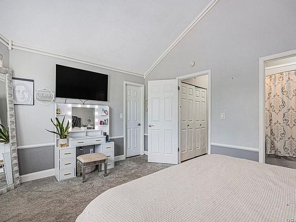4th image of 2420 W 82nd Pl Unit F