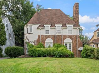 17027 Kenyon Rd, Shaker Heights, OH 44120