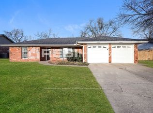 3413 Baird Dr, Edmond, OK 73013