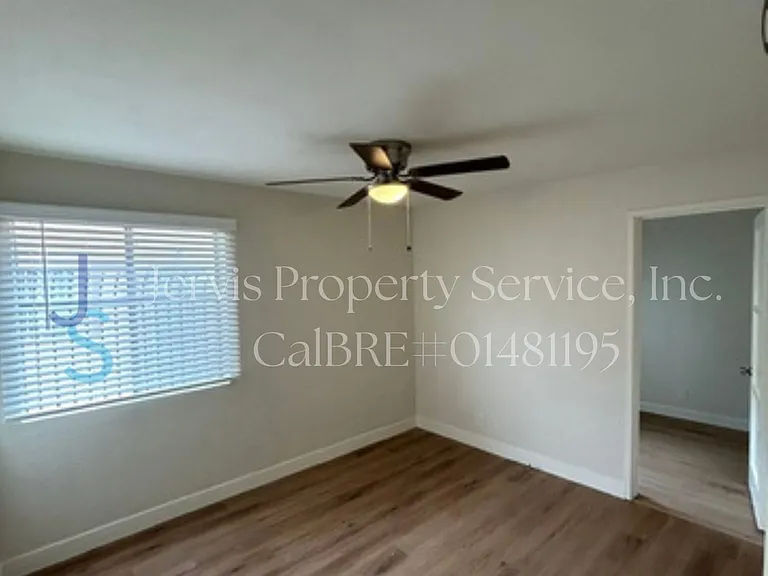 8922 Evergreen Ave #A — Photo 11