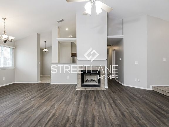 4th image of 3314 Cliffview Dr