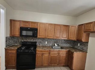 931 S 20th St #1, Newark, NJ 07108