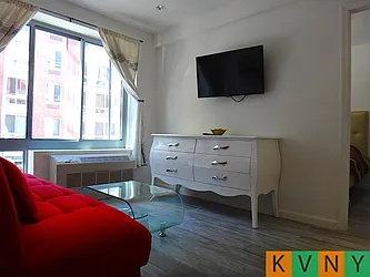 Rented by KVNY Soho