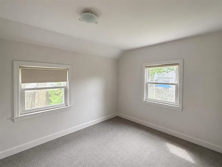 35 College Ave #1 — Photo 8