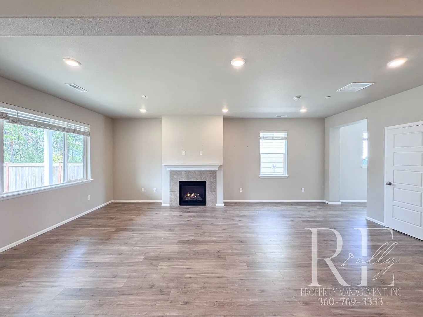 Luxury 4-Bedroom Home with Loft, 10' Ceilings, Gourmet Kitchen & Premium Upgrades — Photo 2