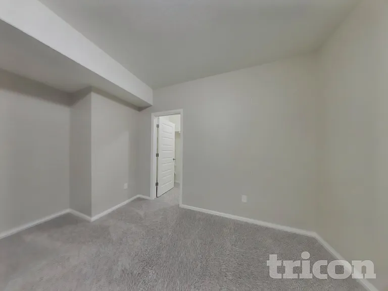 8140 22nd St — Photo 13
