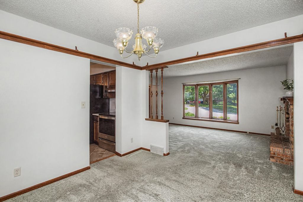 411 Jeffrey Ln, Ames, IA - View 6