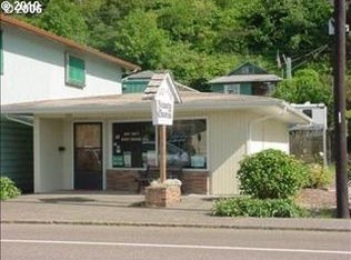 440 Winchester Ave, Reedsport, OR 97467