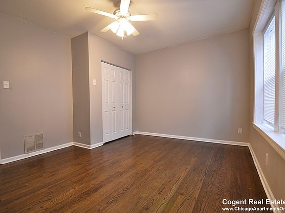 5th image of 3945 W Schubert Ave #1W