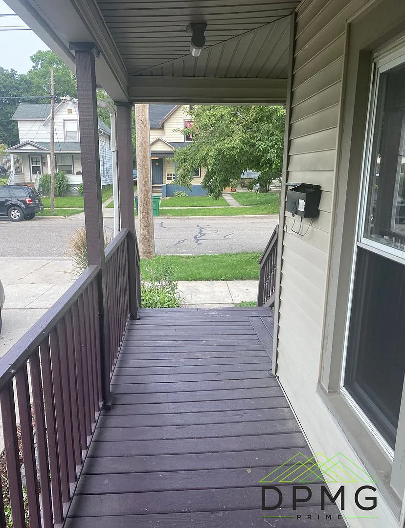 128 S. Hosmer - 1 — Photo 3