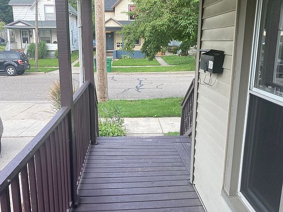 3rd image of 128 S Hosmer St #1