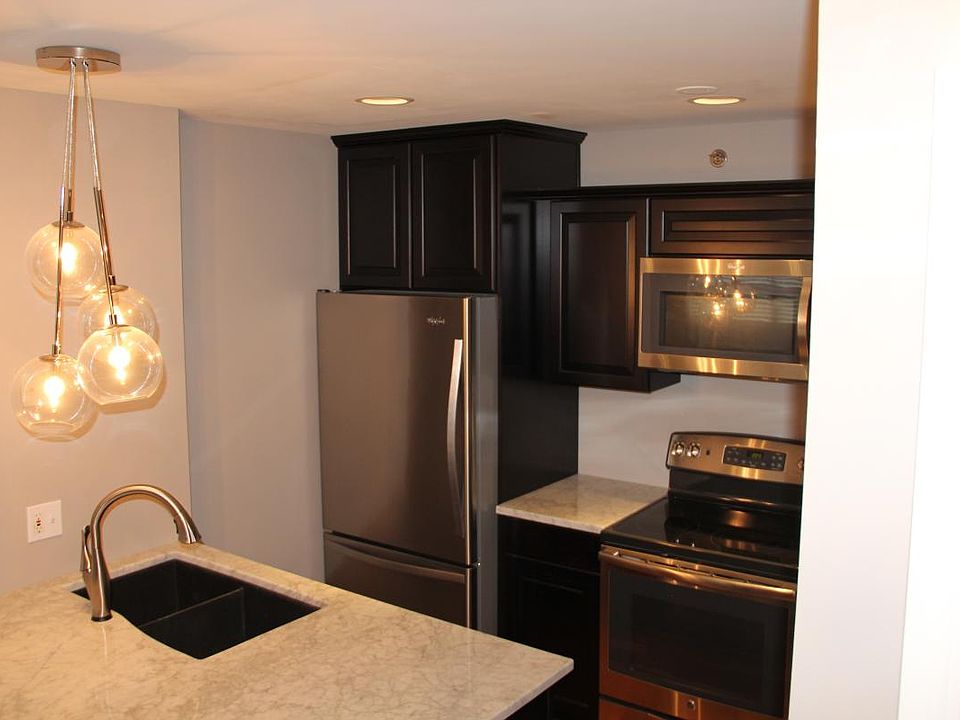 Kitchen all SS appliances