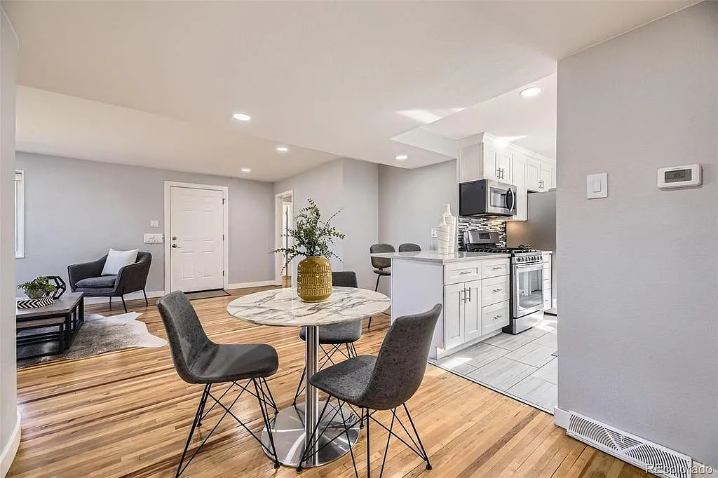 3 bed, 2.0 bath, 1224 sqft, $2,600 — Photo 3