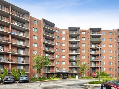 1 Bloomingdale Pl APT 502, Bloomingdale, IL, 60108