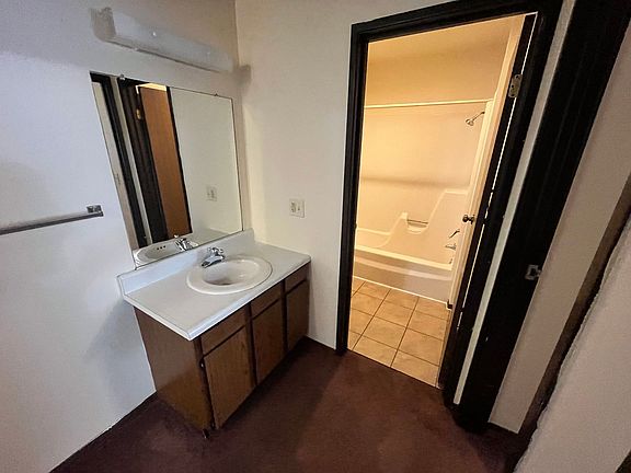 5th image of 1026 W Macarthur Ave #19