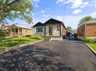 221 Thirtieth St, Toronto, ON M8W 3C9