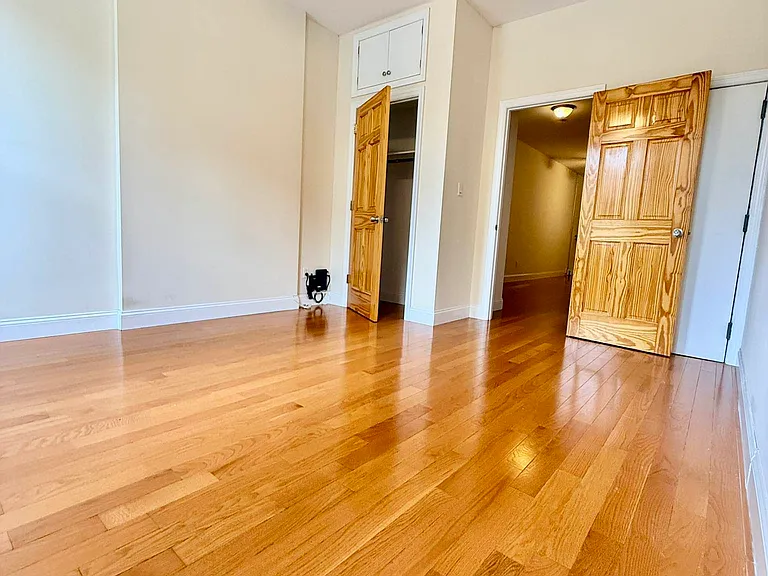 1680 1st Ave #2 — Photo 3