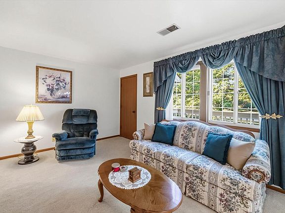 4th image of 1755 Parknoll LANE #4