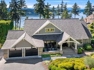 7749 Hansen Rd NE, Bainbridge Island, WA 98110