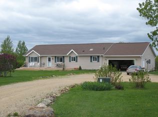 E5454 Friendship Dr, Loganville, WI 53943