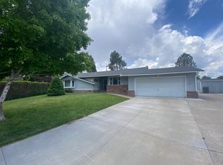 690 Amber Cir, Reno, NV 89509