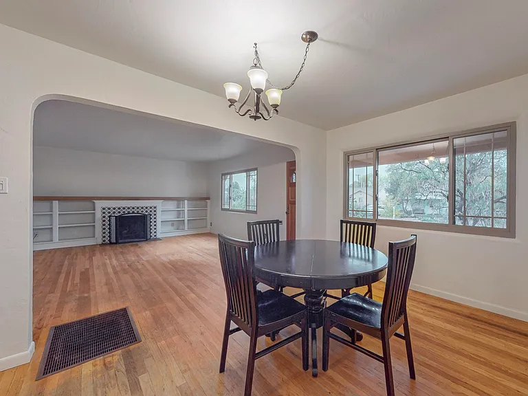 1204 Princeton Dr SE — Photo 7