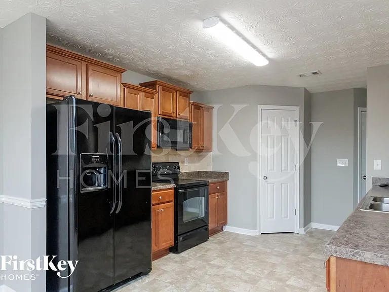 85 Natalie Ct — Photo 6