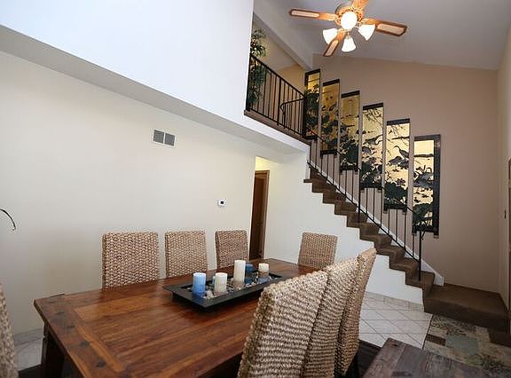 3rd image of 1464 N Driftwood Ave