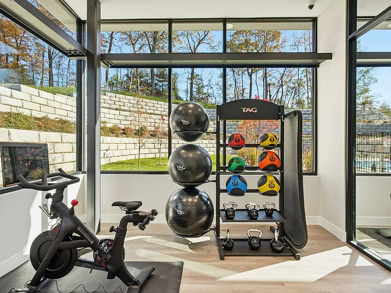 Elevate your fitness routine at Eagle Rock Apartments at Woodbury. Enjoy a modern gym equipped with the latest workout gear and ample natural light. Take the first step towards a healthier lifestyleschedule your tour today!