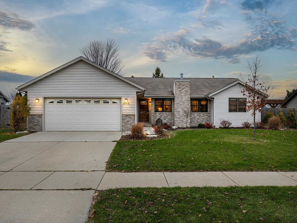 1st image of 2662 N Wuthering Hills Dr