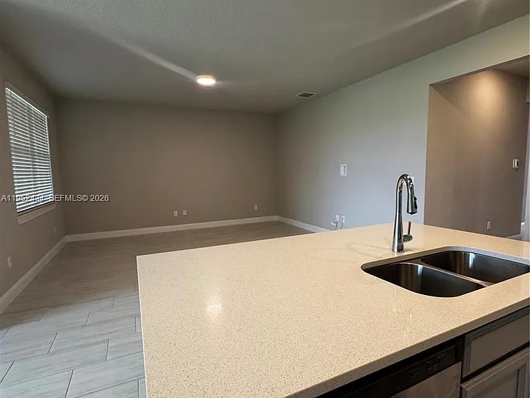 6712 NW Cloverdale Ave — Photo 26