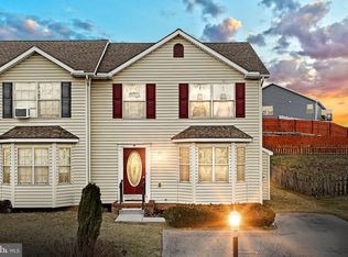 96 Hemlock Dr, Hanover, PA 17331