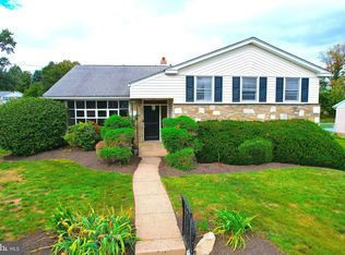 7604 Oak Lane Rd, Cheltenham, PA 19012