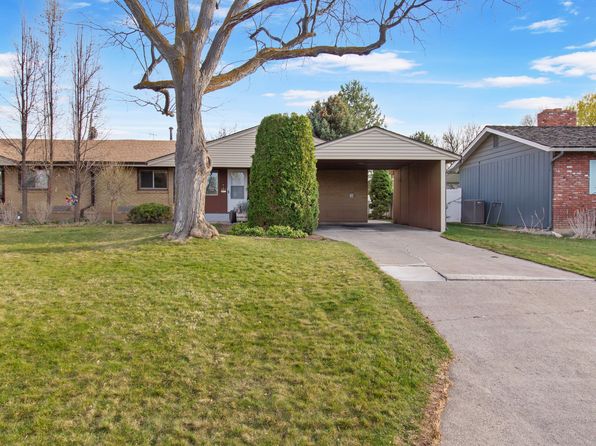 327 Wiseman Ave