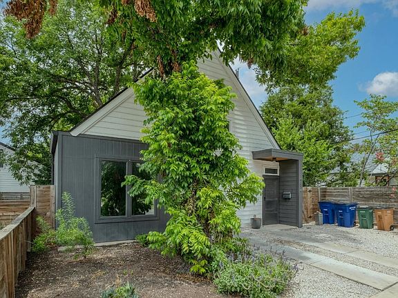 2nd image of 4814 Harmon Ave