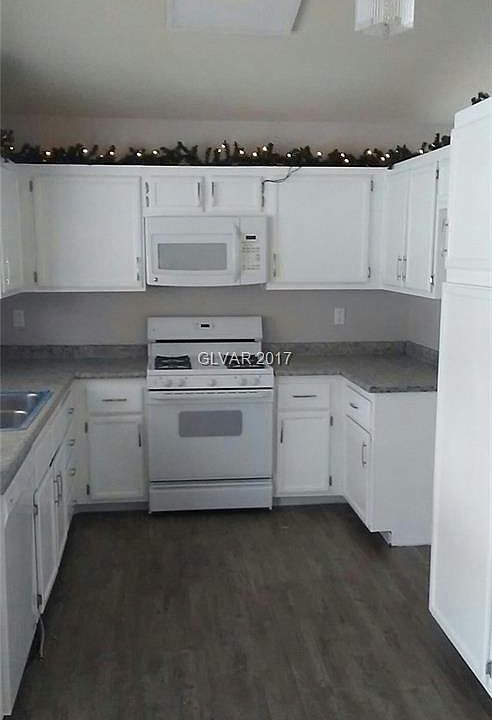 2nd image of 1917 Plumas Ct