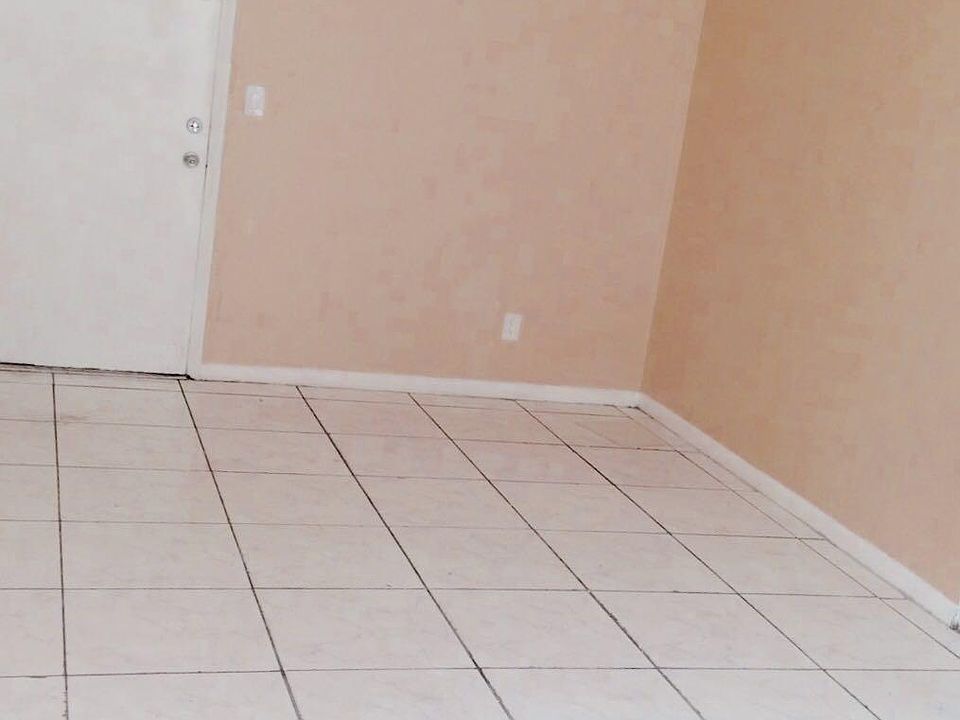 1st image of 7620 Kimberly Blvd APT 1G