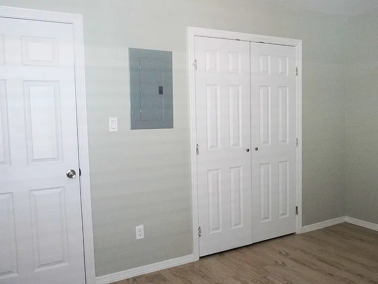 2802 Primrose Ave #1 — Photo 15
