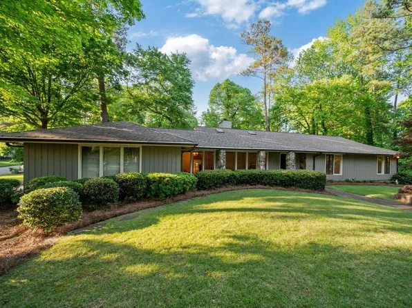 170 Mark Trl, Sandy Springs, GA 30328