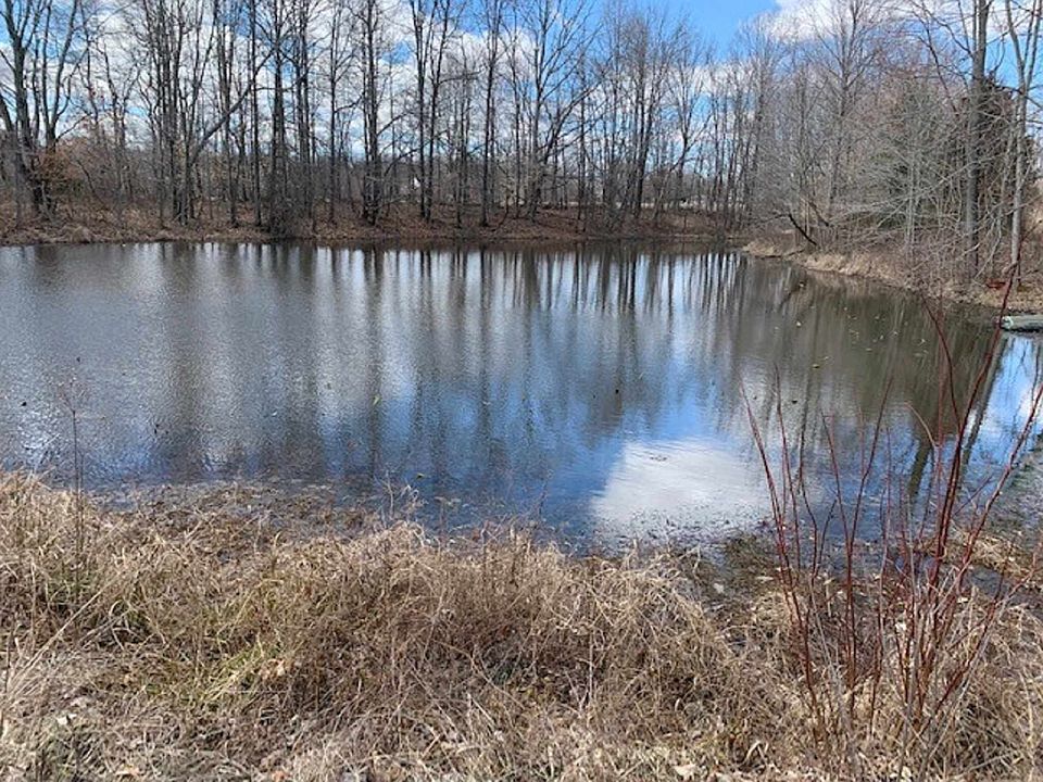 2nd image of 15376 Haulk Rd