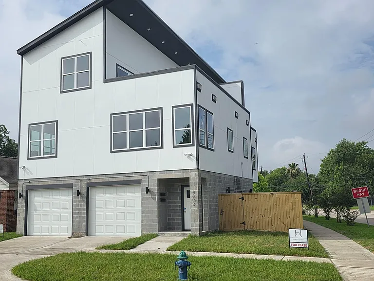 4602 Clay St #A — Photo 1