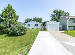 423 6th Ave N, Mapleton, ND 58059