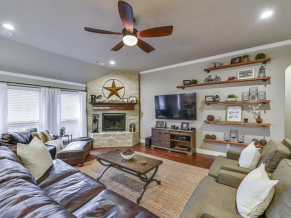 4th image of 504 Sagebrush Ln