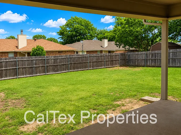 6413 Whitehurst Dr — Photo 17