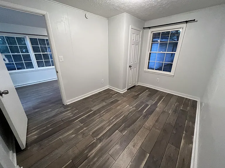 465 Ethel St NW #B — Photo 7
