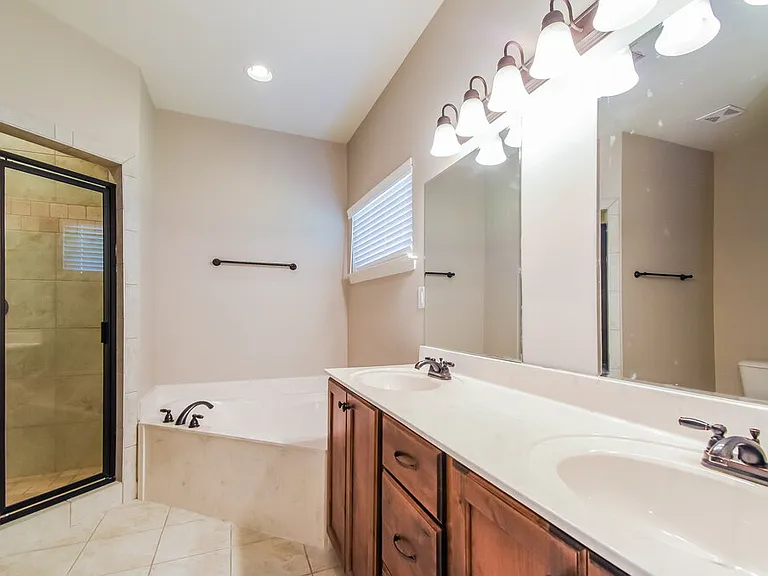 3596 Sabra Ln — Photo 11