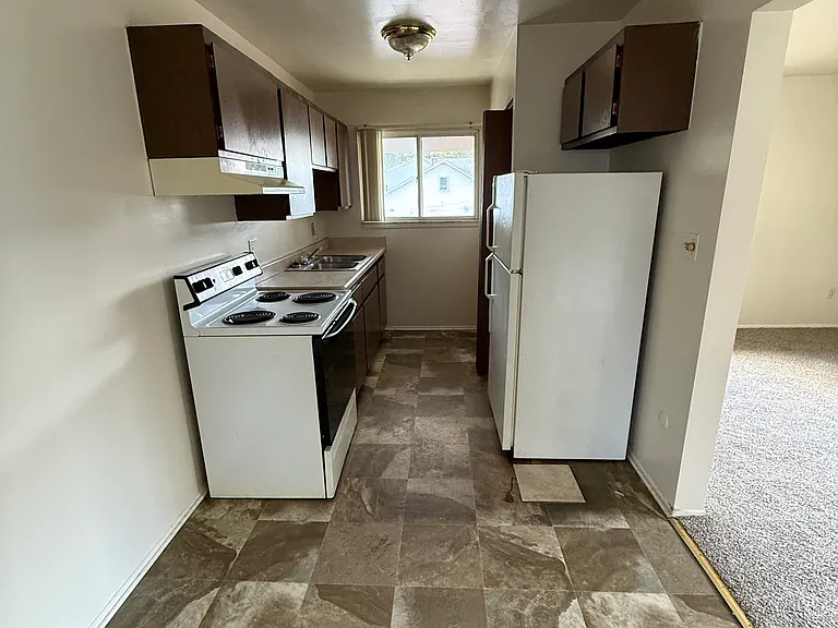 17900 Glendale St #1 — Photo 4