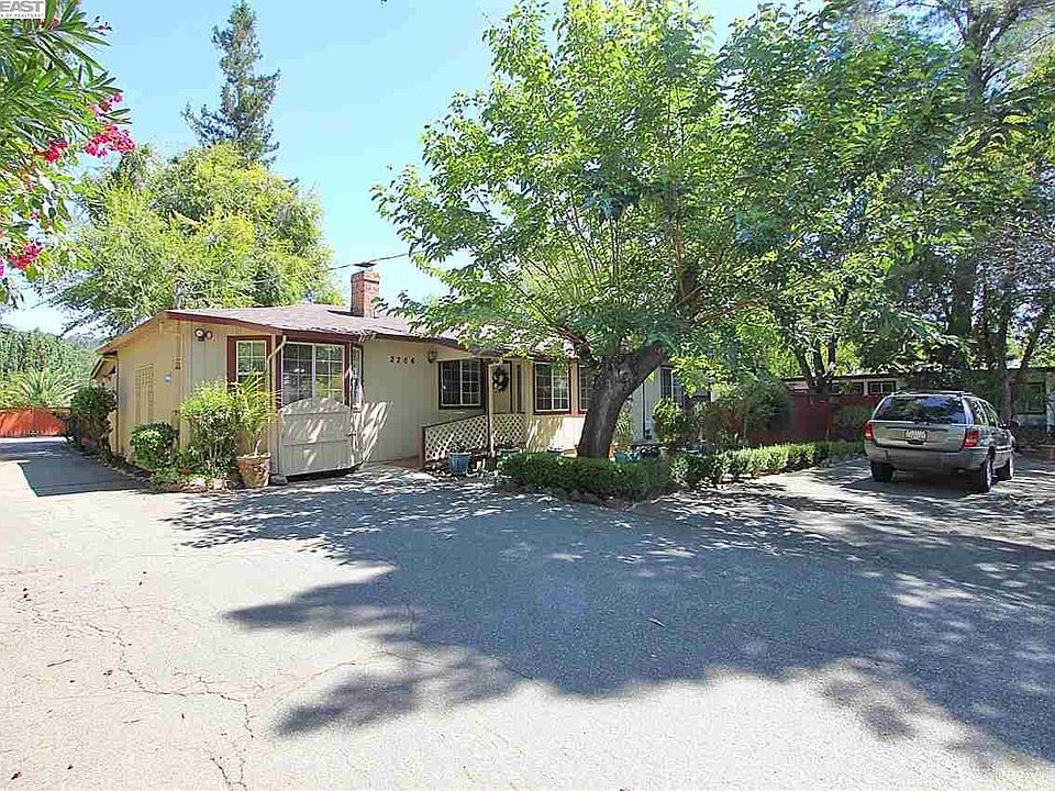 2nd image of 2206 Tice Valley Blvd